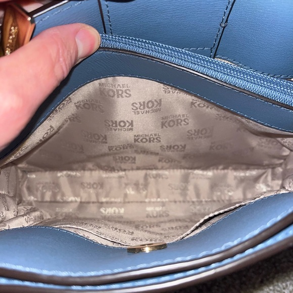 Michael Kors Rivington Studded Medium Messenger Bag Blue - Picture 10 of 12